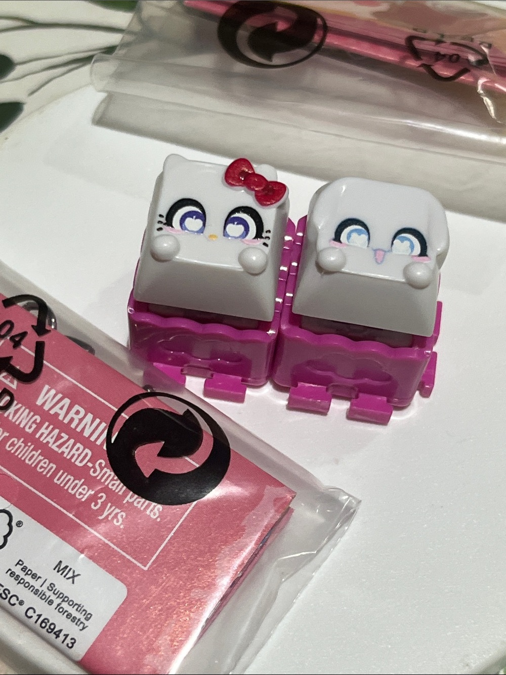 Hello Kitty, and friend Plush Keycap Set with Red Bow -Clickeez